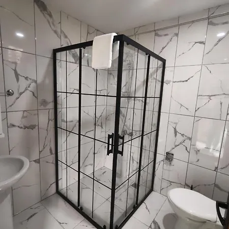 Izol Evleri Apartment